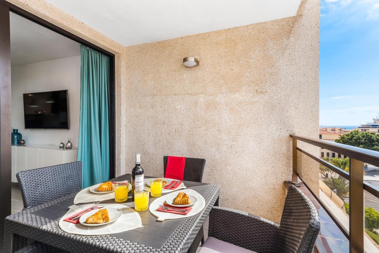 Modern Apartments Los Cristianos Center Exterior photo