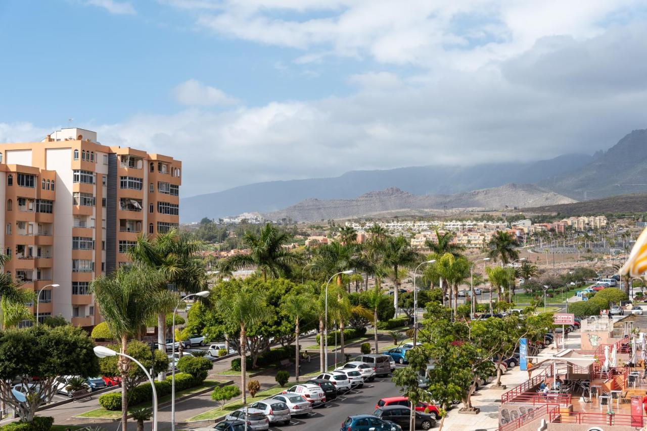 Modern Apartments Los Cristianos Center Exterior photo