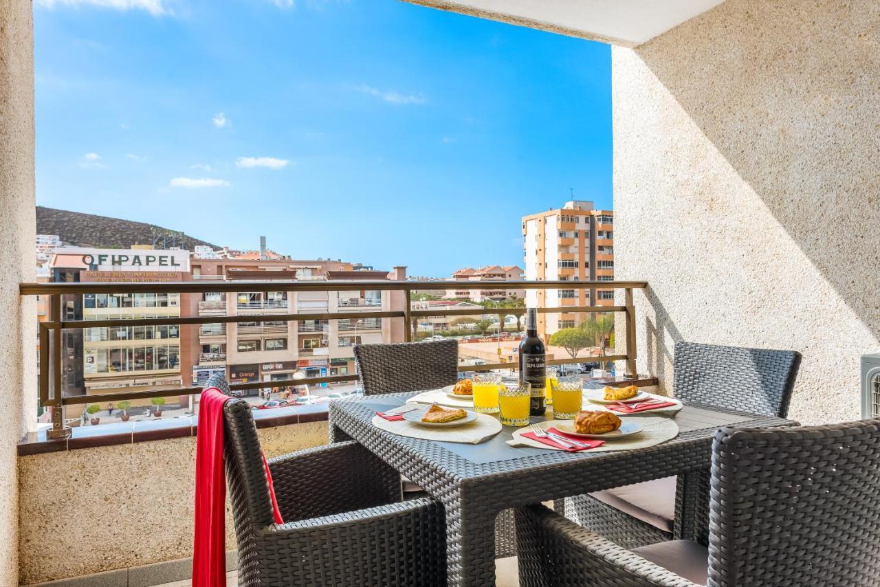 Modern Apartments Los Cristianos Center Exterior photo