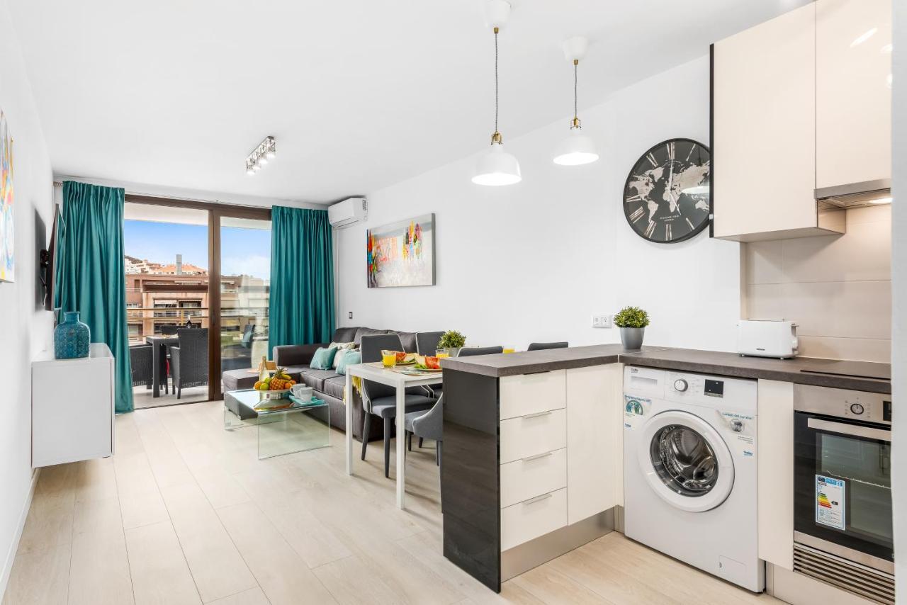Modern Apartments Los Cristianos Center Exterior photo