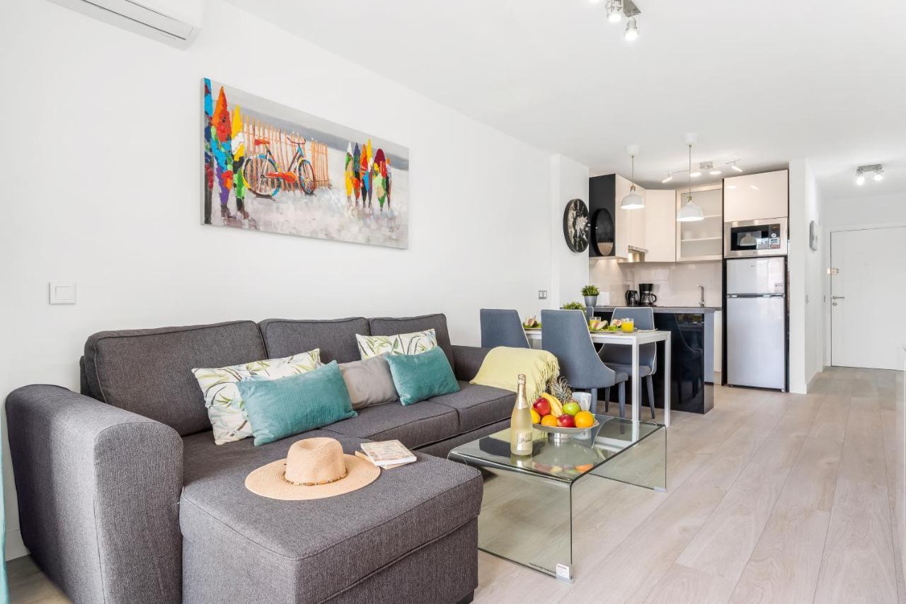 Modern Apartments Los Cristianos Center Exterior photo