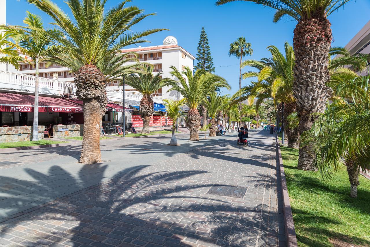 Modern Apartments Los Cristianos Center Exterior photo