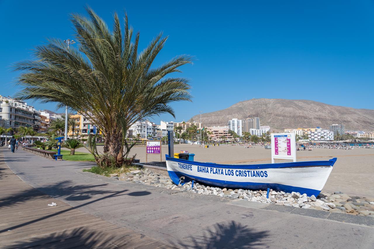 Modern Apartments Los Cristianos Center Exterior photo