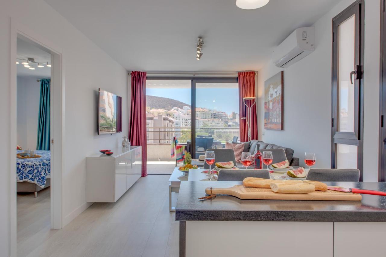 Modern Apartments Los Cristianos Center Exterior photo