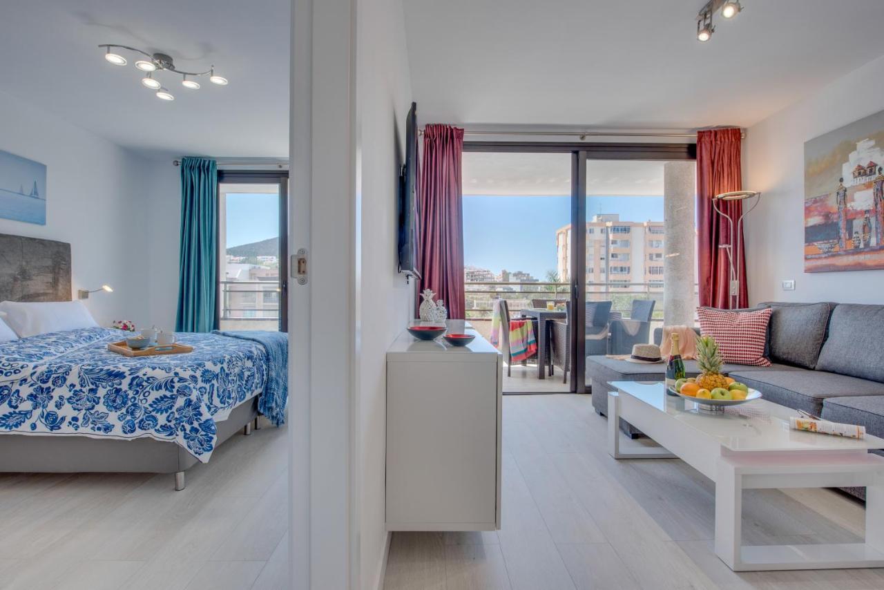 Modern Apartments Los Cristianos Center Exterior photo